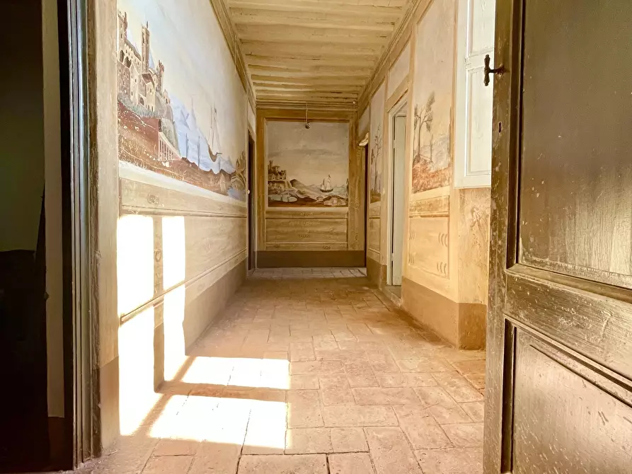 Immagine 29 di Porzione di casa in vendita  a Camaiore