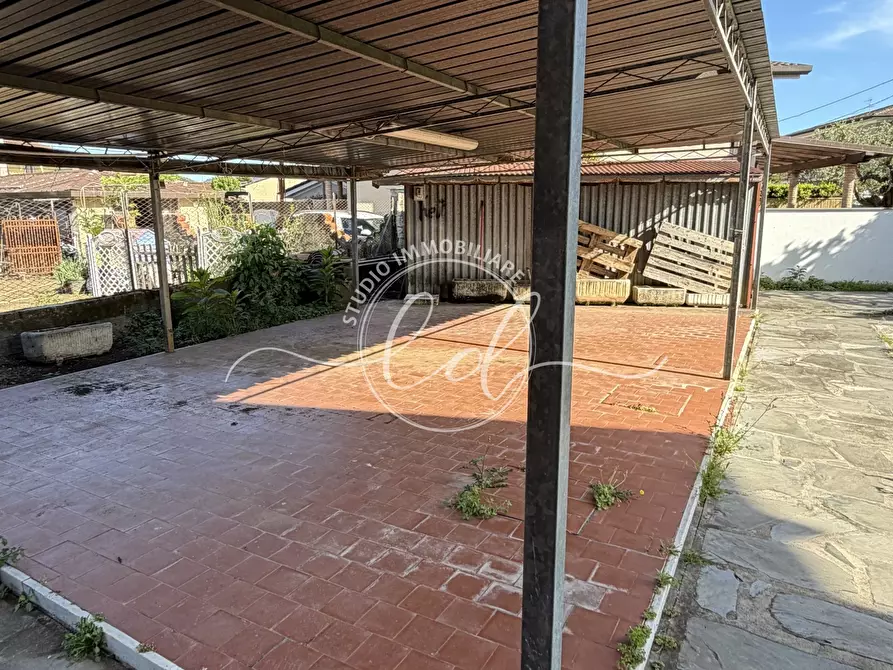 Immagine 75 di Casa indipendente in vendita  a Pietrasanta