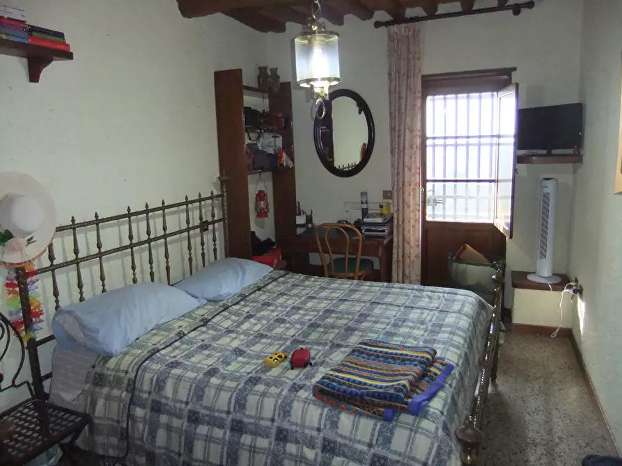 Immagine 38 di Porzione di casa in vendita  a Pietrasanta