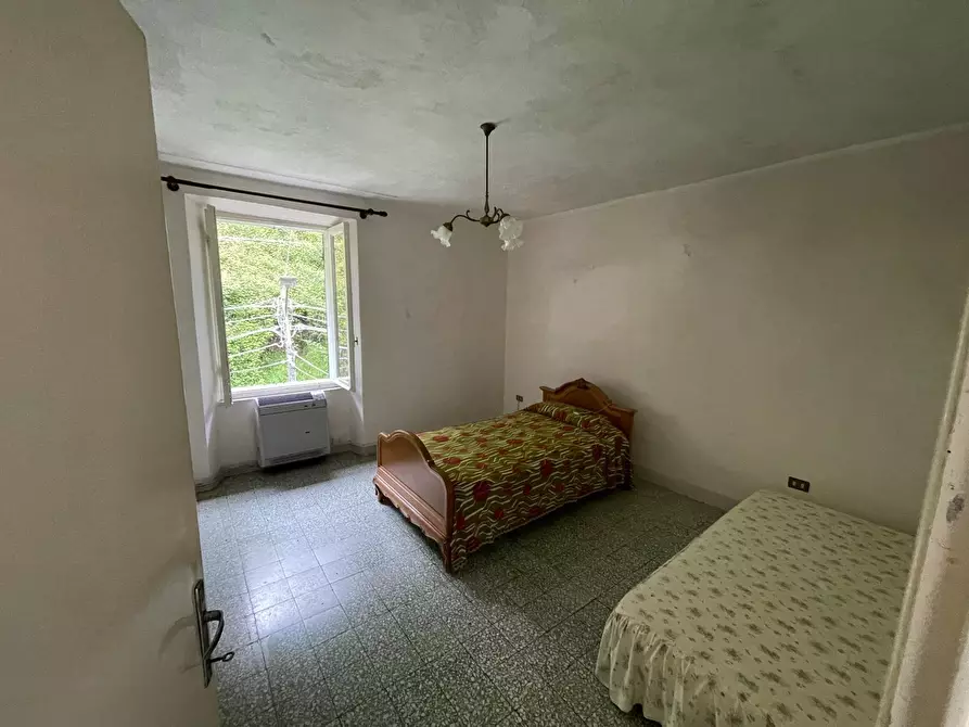 Immagine 28 di Porzione di casa in vendita  a Stazzema