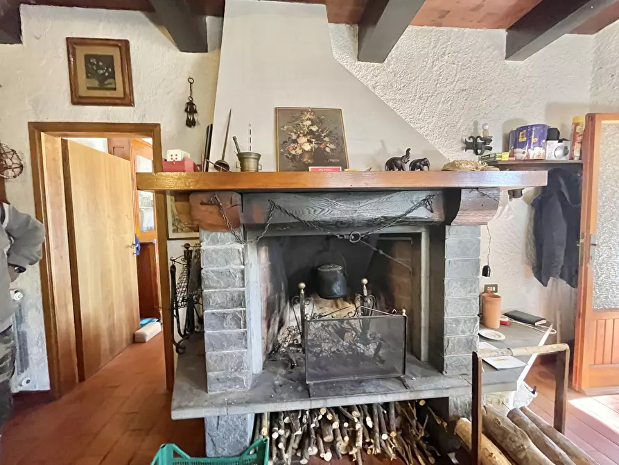 Immagine 57 di Casa bifamiliare in vendita  a Stazzema