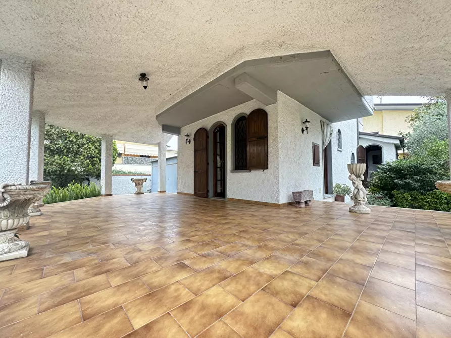 Immagine 4 di Casa indipendente in vendita  a Viareggio