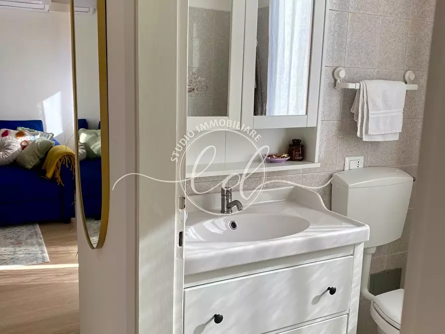 Immagine 6 di Trilocale in affitto  a Seravezza