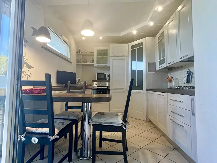 Immagine 5 di Quadrilocale in vendita  a Viareggio