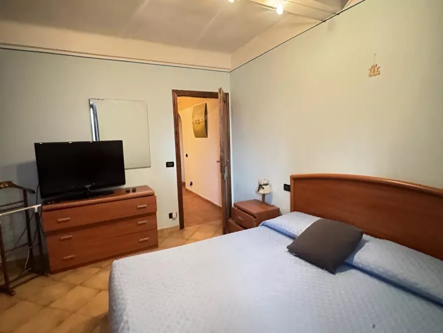 Immagine 8 di Stanza singola in vendita  a Pietrasanta