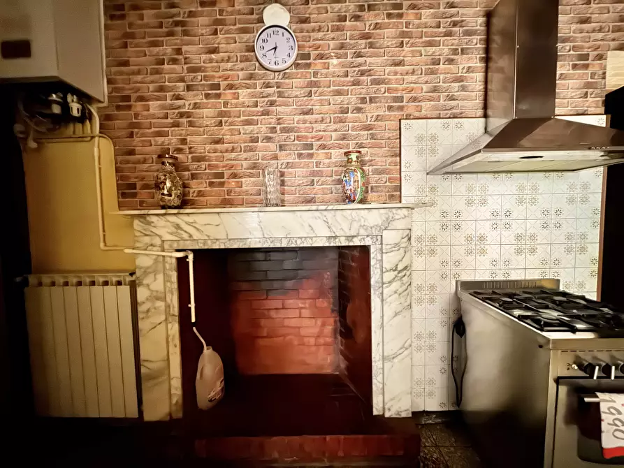 Immagine 19 di Appartamento in vendita  a Pietrasanta