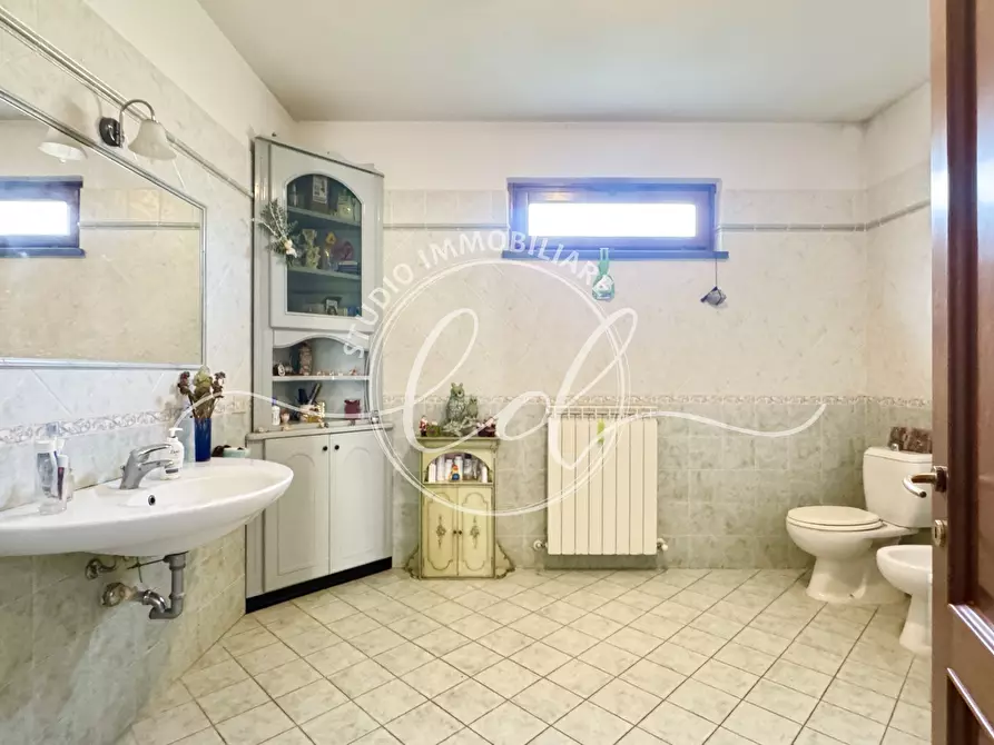 Immagine 50 di Casa indipendente in vendita  a Massarosa