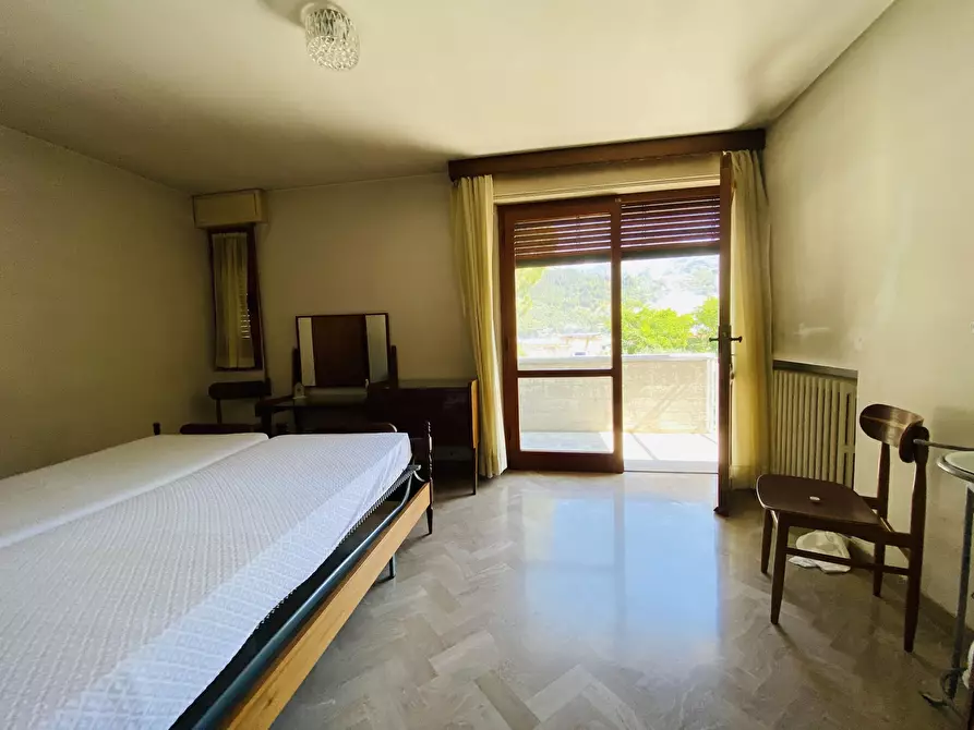 Immagine 69 di Casa indipendente in vendita  a Seravezza