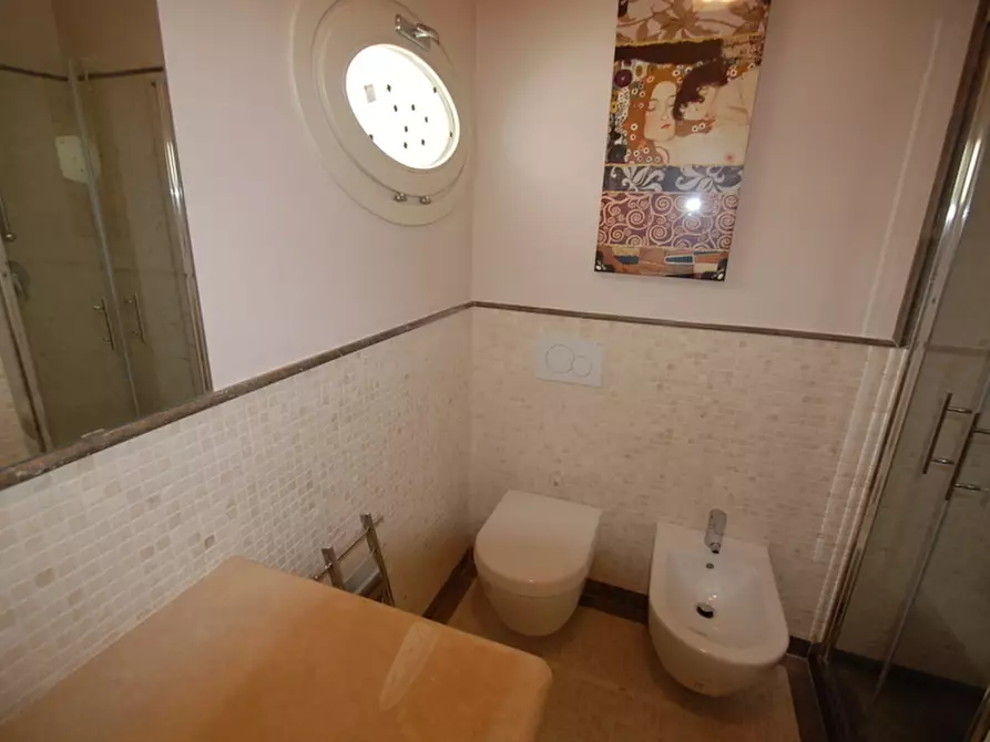 Immagine 77 di Villa in vendita  a Pietrasanta