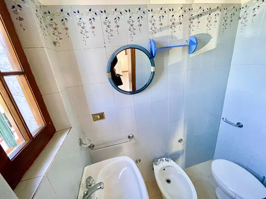 Immagine 21 di Quadrilocale in vendita  a Pietrasanta