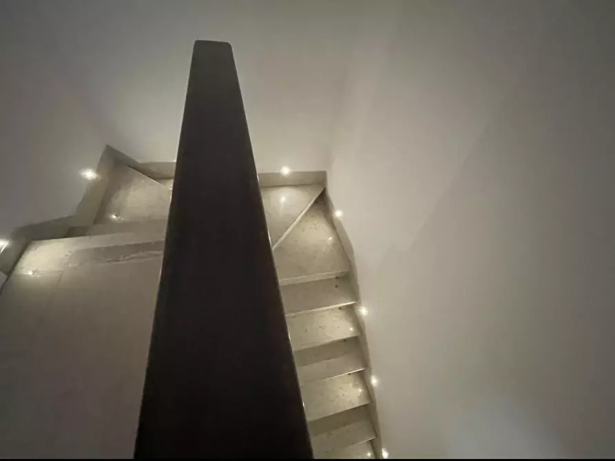 Immagine 74 di Porzione di casa in affitto  a Pietrasanta