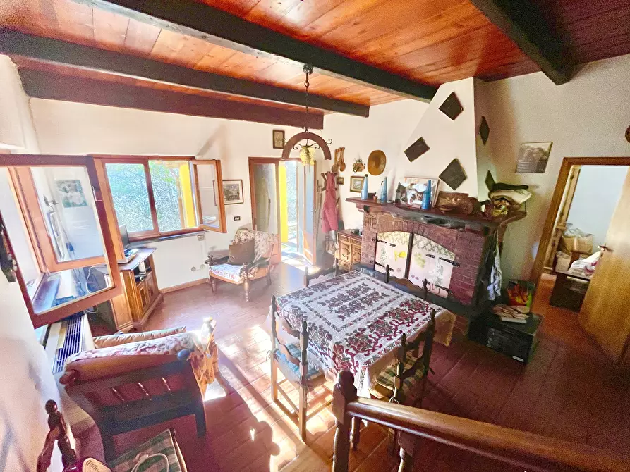 Immagine 12 di Casa bifamiliare in vendita  a Stazzema