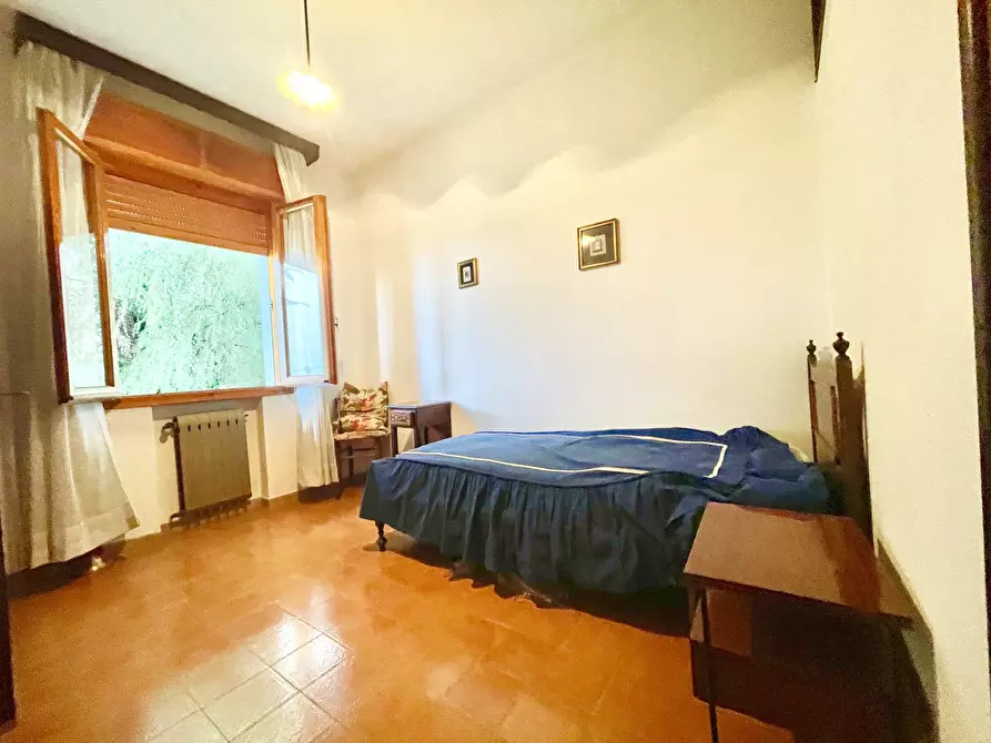 Immagine 25 di Casa indipendente in vendita  a Seravezza