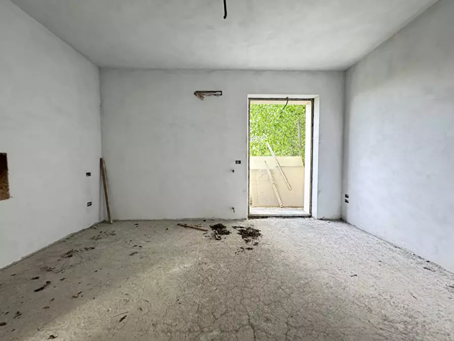 Immagine 44 di Porzione di casa in vendita  a Seravezza