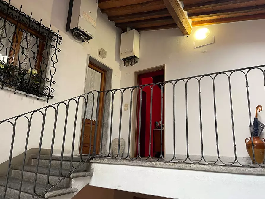 Immagine 46 di Mansarda in affitto  a Pietrasanta