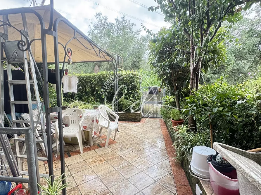 Immagine 22 di Villetta a schiera in vendita  a Seravezza