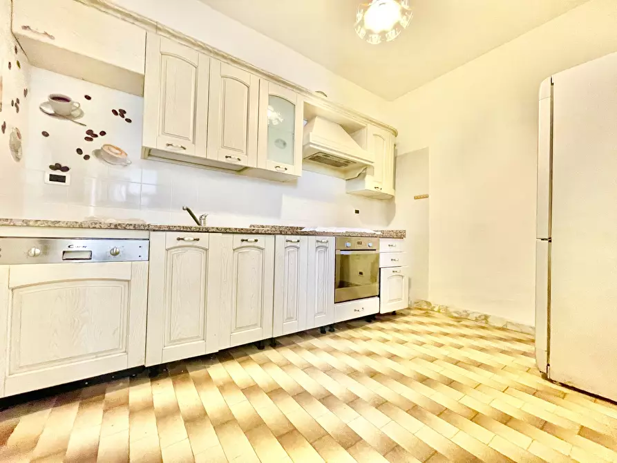 Immagine 40 di Villa in vendita  a Pietrasanta