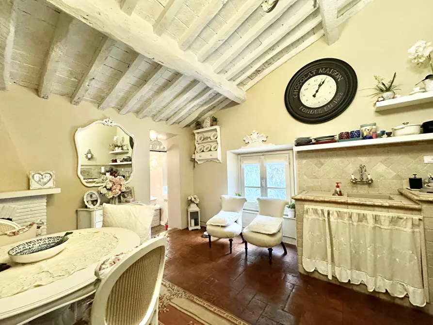 Immagine 9 di Quadrilocale in vendita  a Seravezza