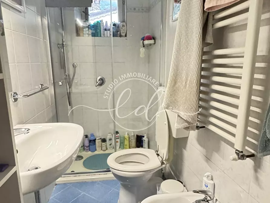 Immagine 25 di Quadrilocale in vendita  a Seravezza