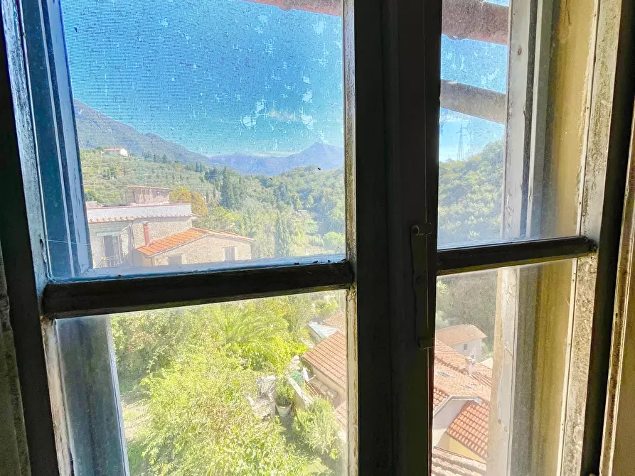 Immagine 16 di Porzione di casa in vendita  a Camaiore