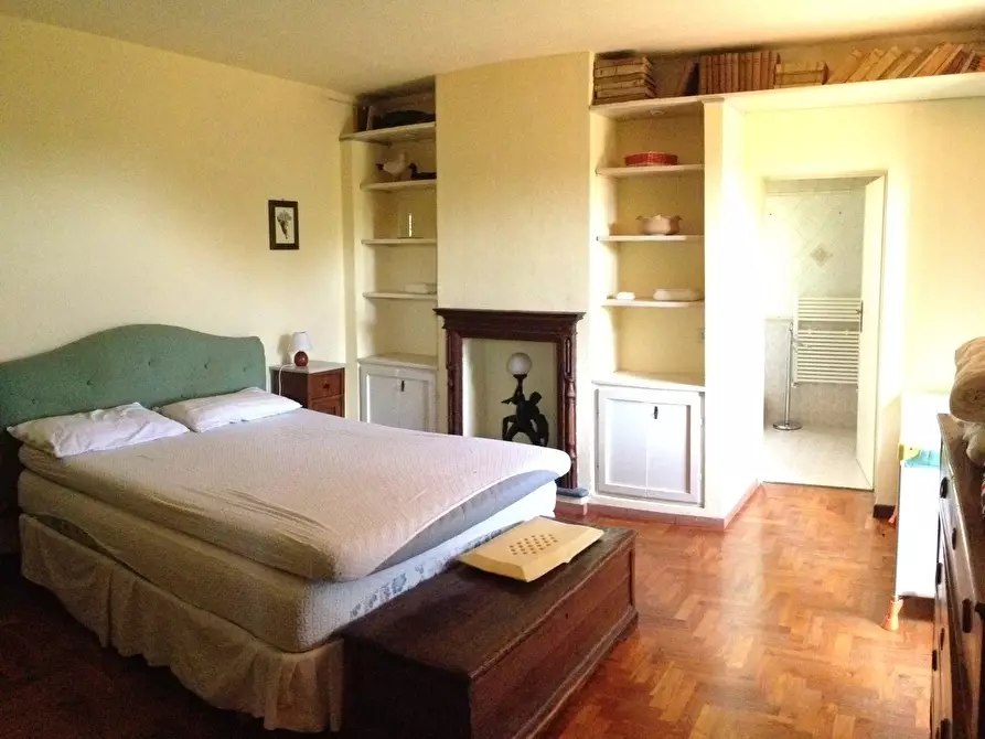 Immagine 13 di Porzione di casa in vendita  a Pietrasanta