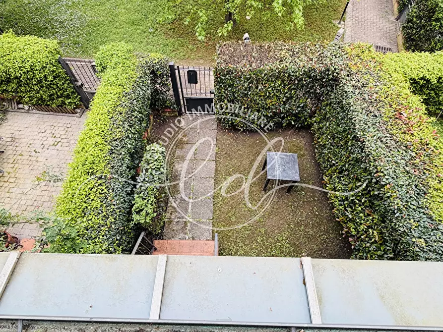 Immagine 39 di Villetta a schiera in vendita  a Pietrasanta