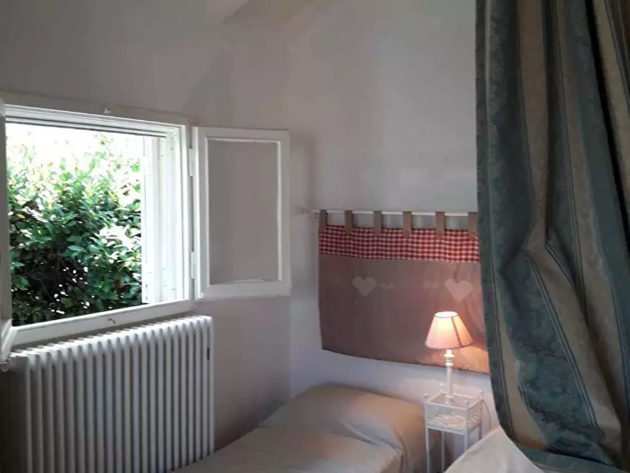 Immagine 25 di Villa in affitto  a Pietrasanta