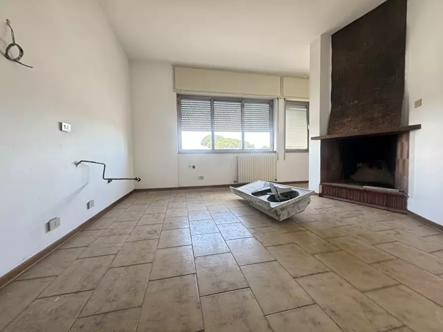 Immagine 47 di Porzione di casa in vendita  a Pietrasanta