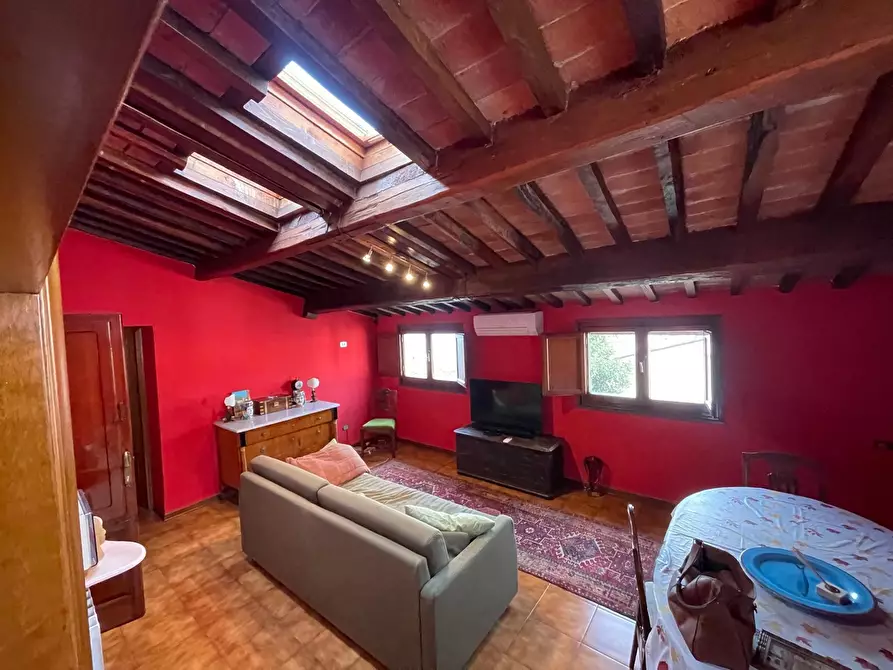 Immagine 5 di Mansarda in affitto  a Pietrasanta