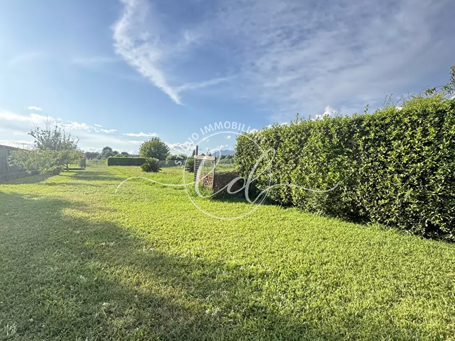 Immagine 62 di Porzione di casa in vendita  a Pietrasanta