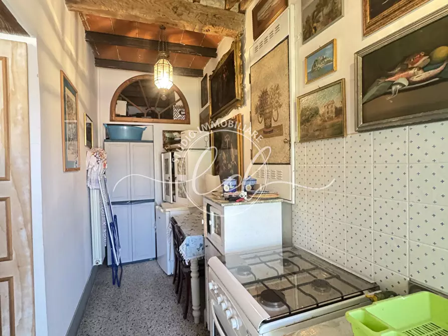 Immagine 23 di Trilocale in affitto  a Pietrasanta