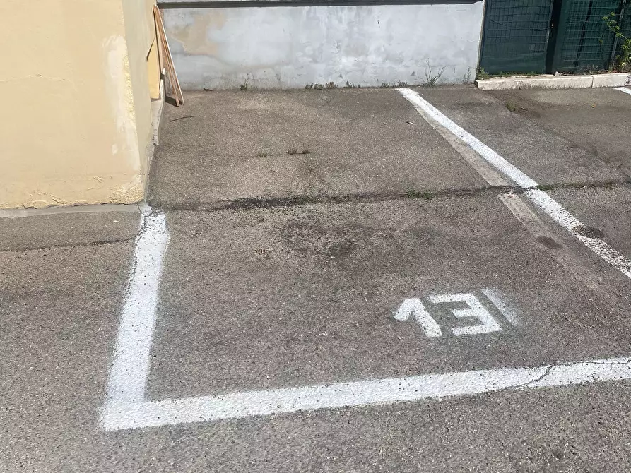 Immagine 1 di Garage in vendita  in Via Inghilterra 7 a Montesilvano