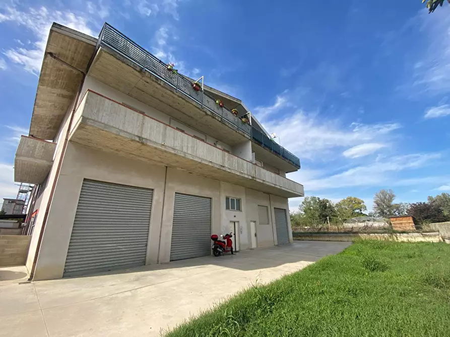 Immagine 1 di Quadrilocale in vendita  in Via Fiume Tavo 14 a Cappelle Sul Tavo