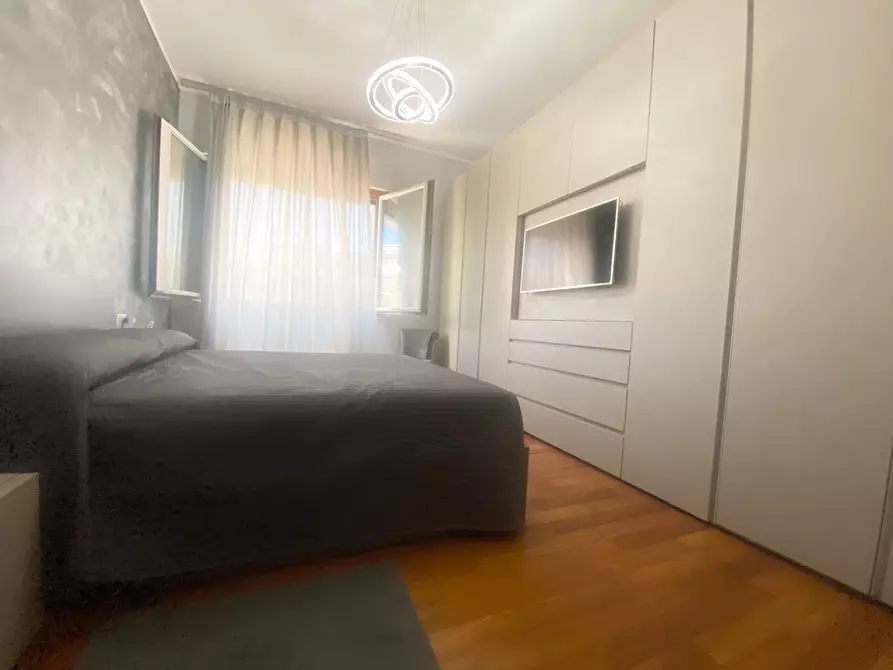 Immagine 10 di Pentalocale in vendita  in Via Cesare Battisti CESARE BATTISTI a Pescara