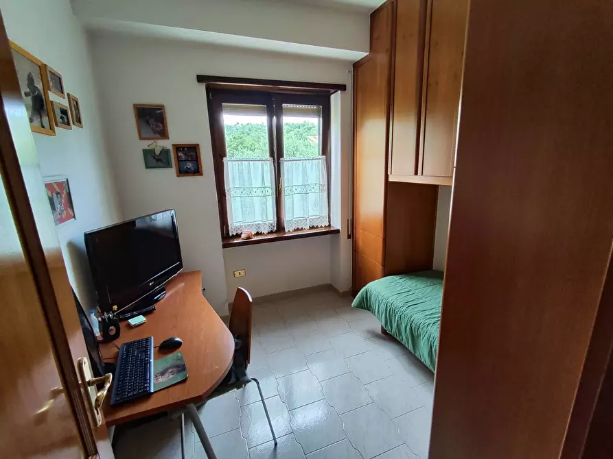 Immagine 37 di Quadrilocale in vendita  in Via Dello Scalo Ferroviario 8 a Marcellina