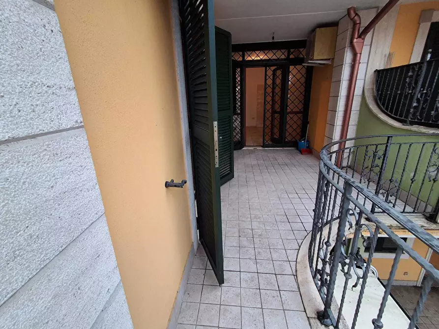 Immagine 10 di Trilocale in vendita  in via nicolo paganini a Guidonia Montecelio