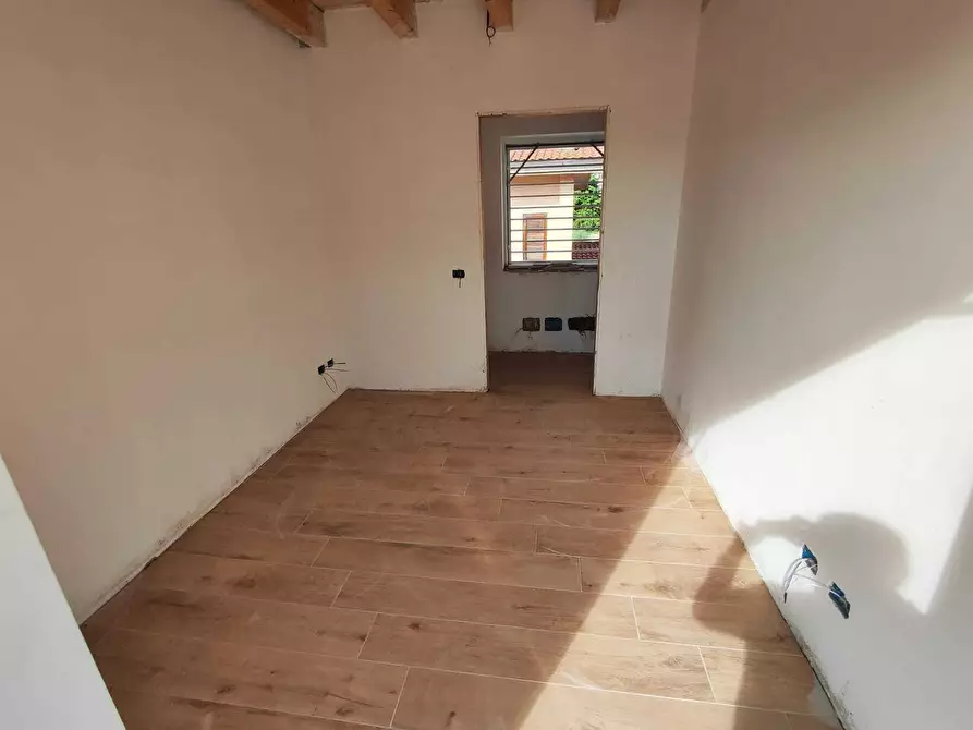 Immagine 21 di Villa in vendita  in via colleferro 64 a Guidonia Montecelio