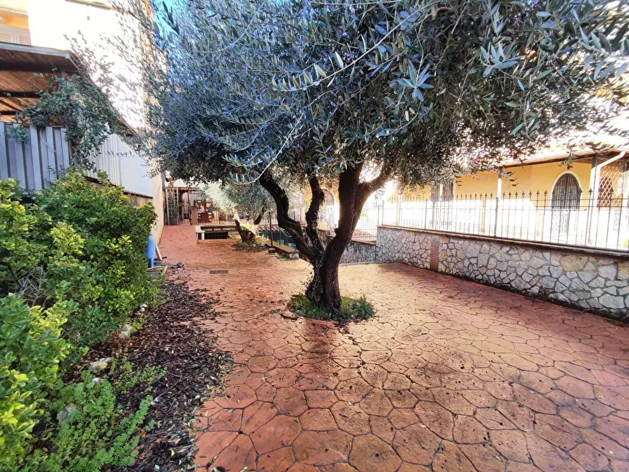 Immagine 10 di Trilocale in vendita  in via niccolò tommaseo 51 a Guidonia Montecelio