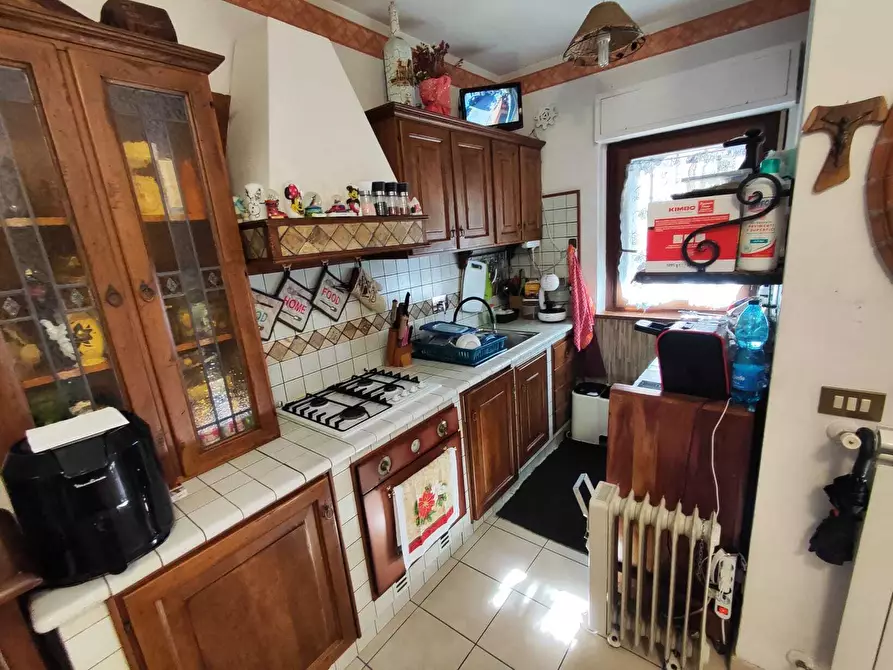 Immagine 13 di Trilocale in vendita  in Via Daniele Manin 3 a Guidonia Montecelio