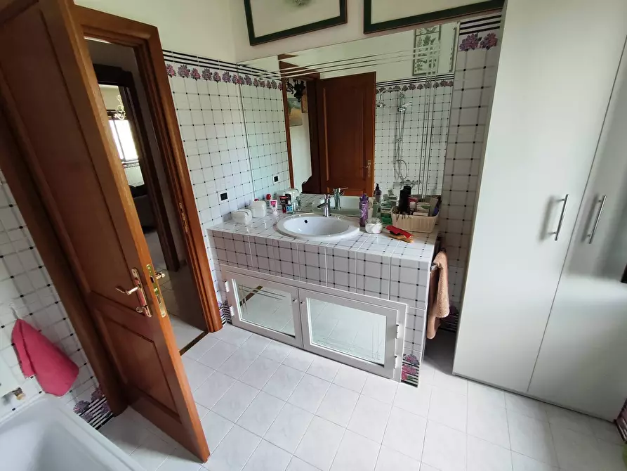 Immagine 32 di Quadrilocale in vendita  in Via Dello Scalo Ferroviario 8 a Marcellina