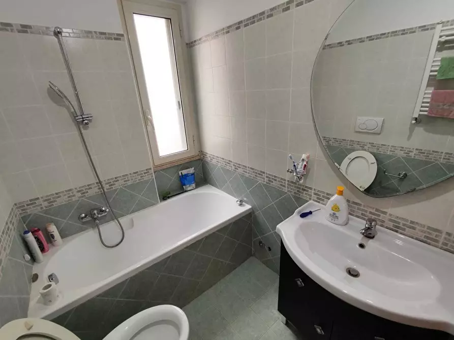 Immagine 24 di Trilocale in vendita  in VIA GUGLIELMO OBERDAN 19 a Guidonia Montecelio