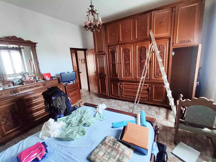 Immagine 18 di Trilocale in vendita  in Via Luigi Settembrini 6 a Guidonia Montecelio