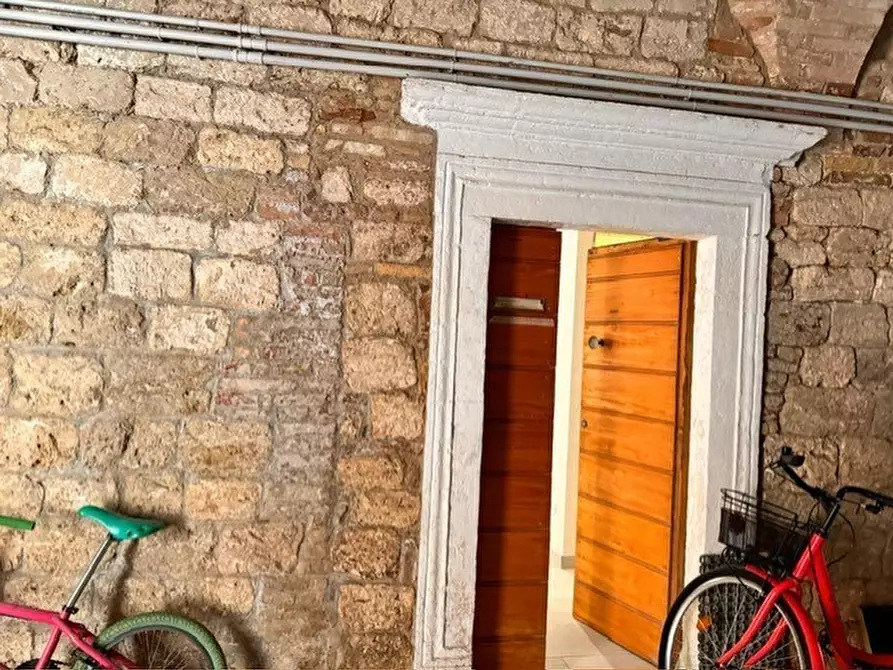 Immagine 11 di Appartamento in affitto  in Piazza San Tommaso a Ascoli Piceno