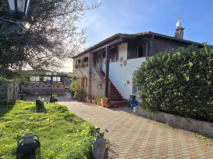 Immagine 1 di Casa bifamiliare in vendita  in VIA REMO BRANCA 34A a Sassari