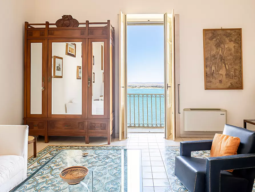 Immagine 1 di Appartamento in vendita  in VIA DELLE CARCERI VECCHIE 23 a Siracusa