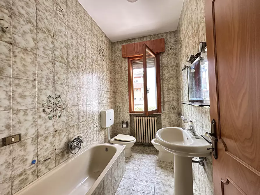 Immagine 9 di Pentalocale in vendita  in Via Montefiore 864 a Cesena