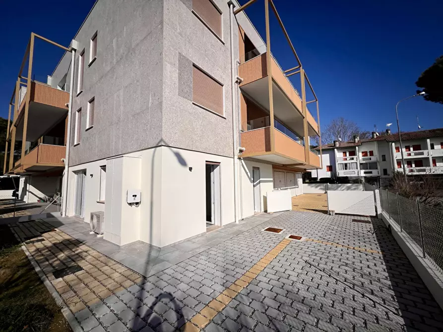 Immagine 41 di Trilocale in vendita  in via dei tulippani a Cervia