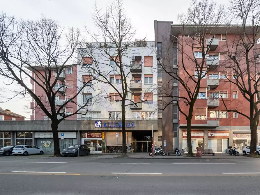 Immagine 2 di Pentalocale in vendita  in Viale Mentana 92 a Parma