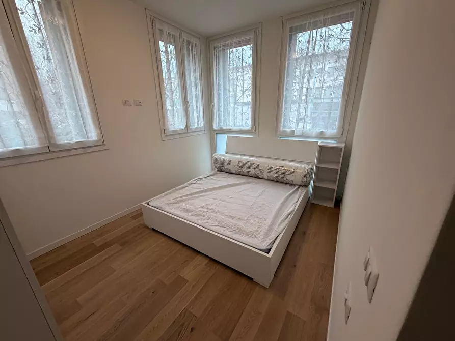 Immagine 7 di Bilocale in affitto  in Viale Mentana 134 a Parma