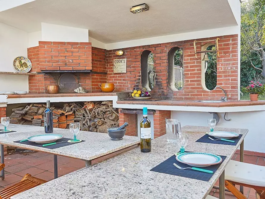 Immagine 10 di Villa in vendita  a Altavilla Milicia